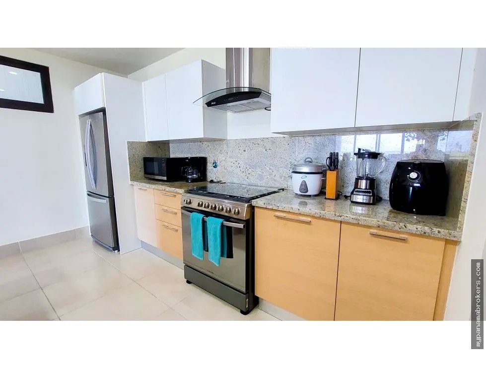 Venta de apartamento amoblado en residencial altamar, san carlos