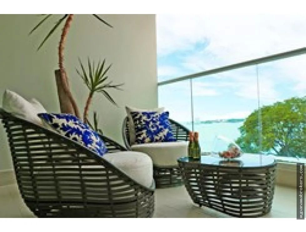 Venta de apartamentos en bahia, nueva gorgona, san carlos