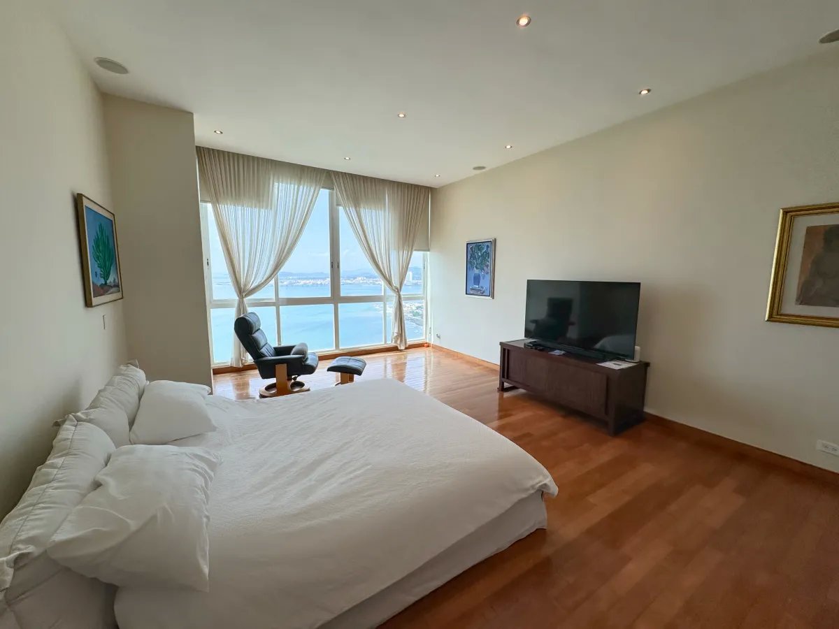 Venta de apartamento de lujo en PH Bahía Pacífica, Panamá