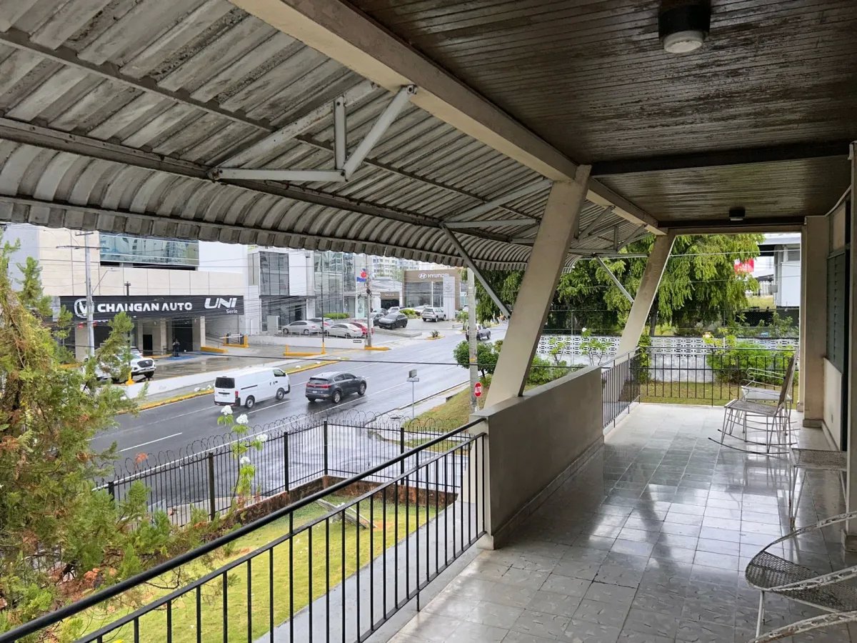 Casa en venta por calle 50
