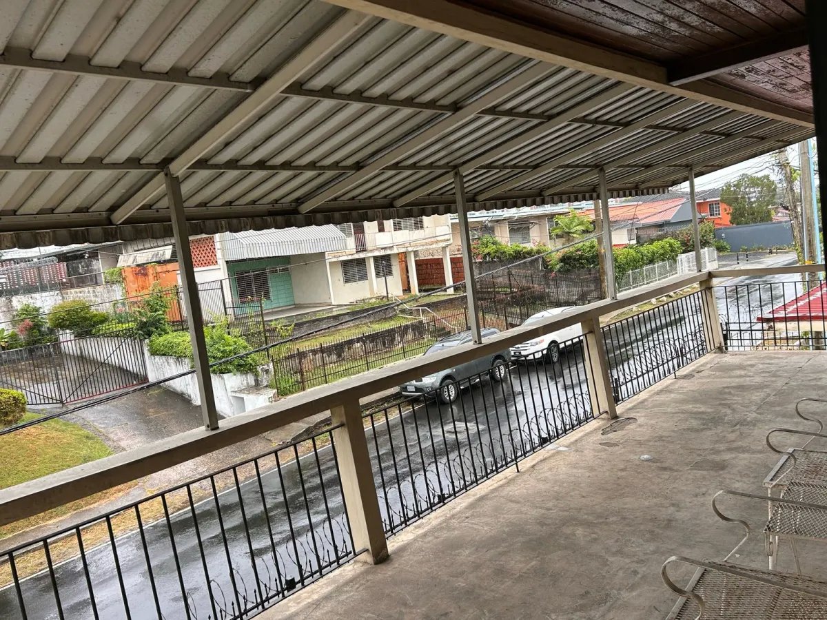 Casa en venta por calle 50
