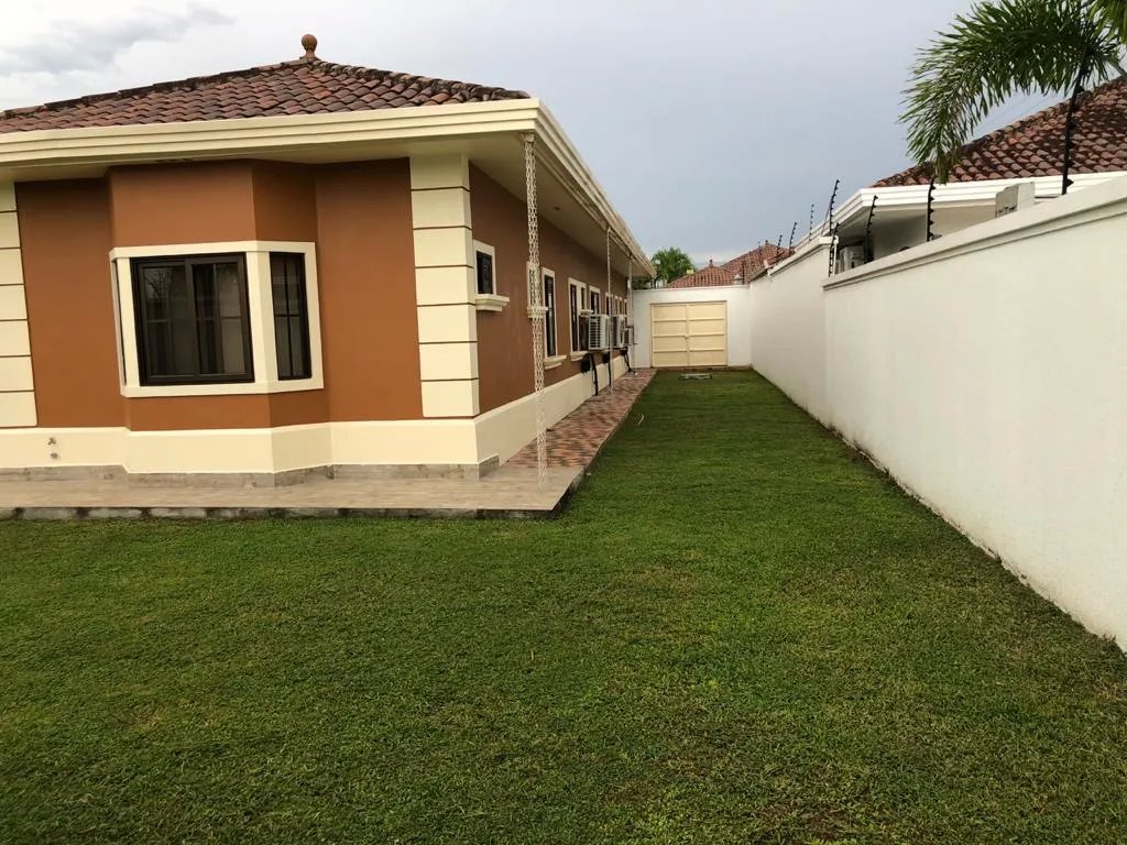 Casa en Venta  $172,800  Residencial Vista Mar, La Chorrera