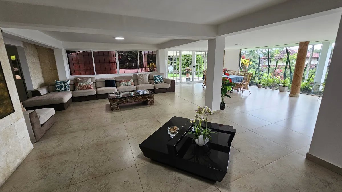 ALQUILER DE APARTAMENTO EN BELLA VISTA