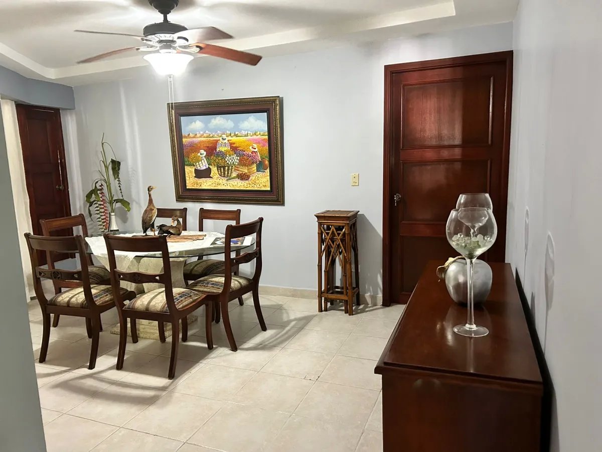 Venta de Galera Comercial ubicada en Santa Ana, Calle Estudiante, Ancón.