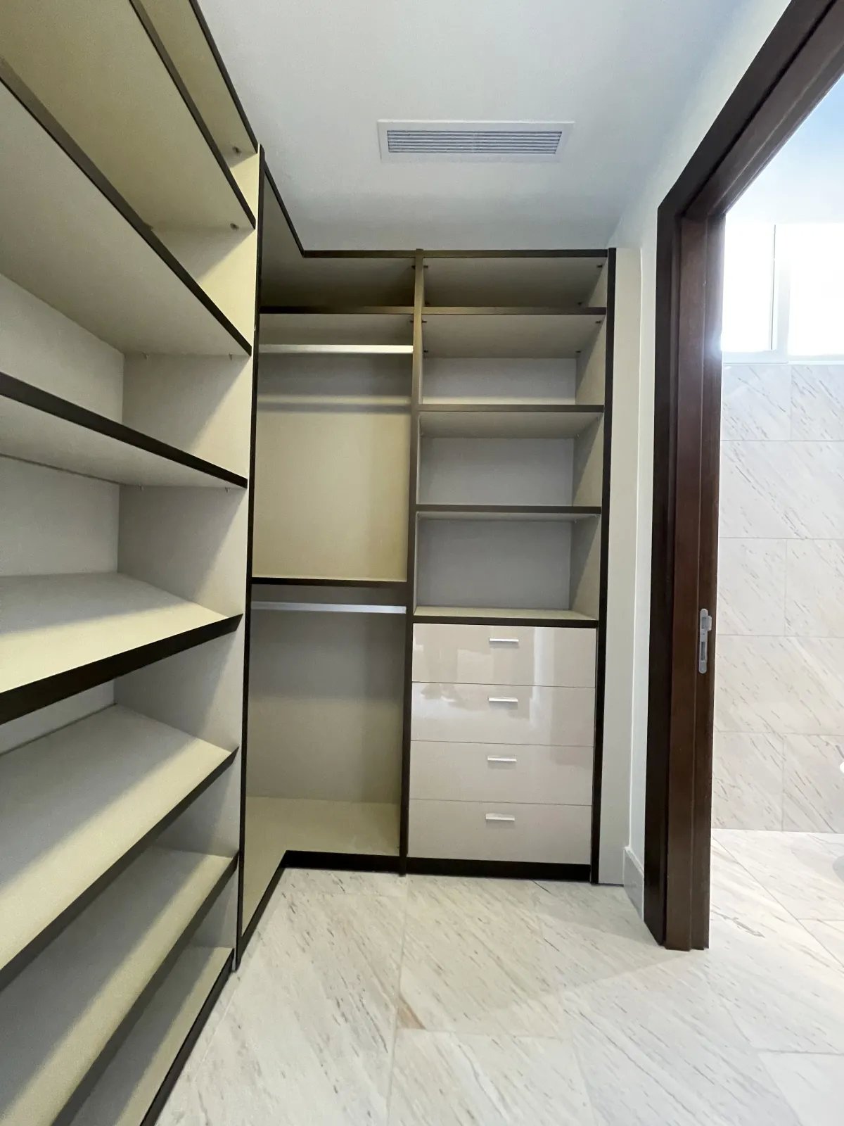 Alquiler de Apartamento en The Towers Punta Paitilla 10A