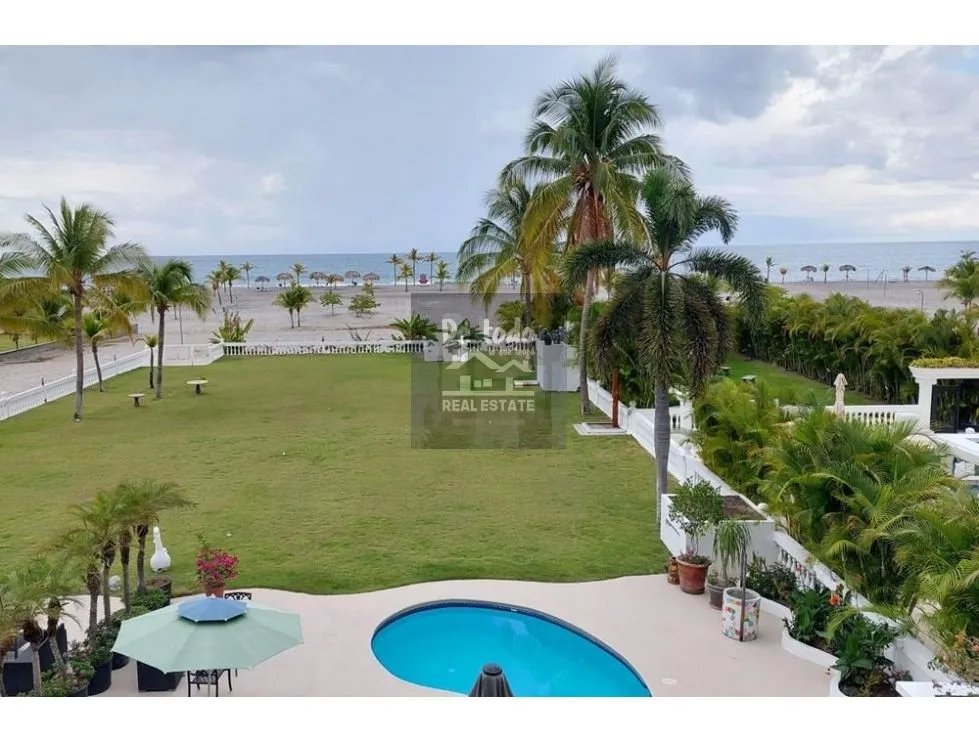 Se vende Duplex en Playa Blanca