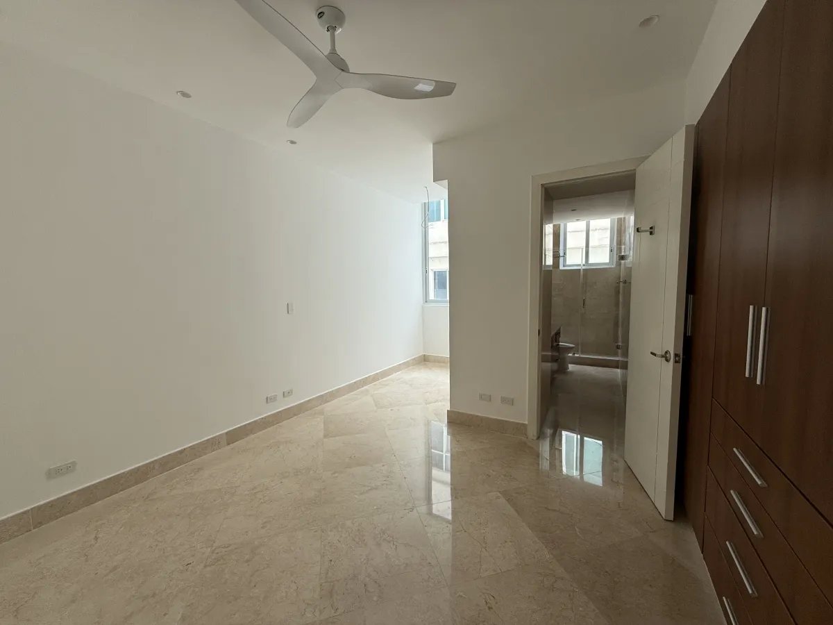 ALQUILER DE APARTAMENTO LINEA BLANCA EN PH THE POINT PUNTA PAITILLA