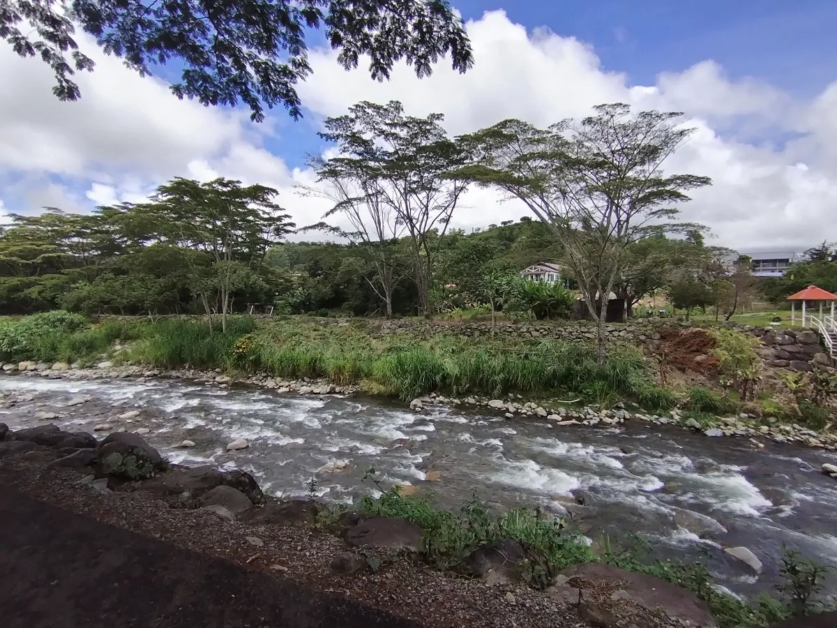Lote Comercial en Boquete Chiriqui Panamá | $7,000,000 |