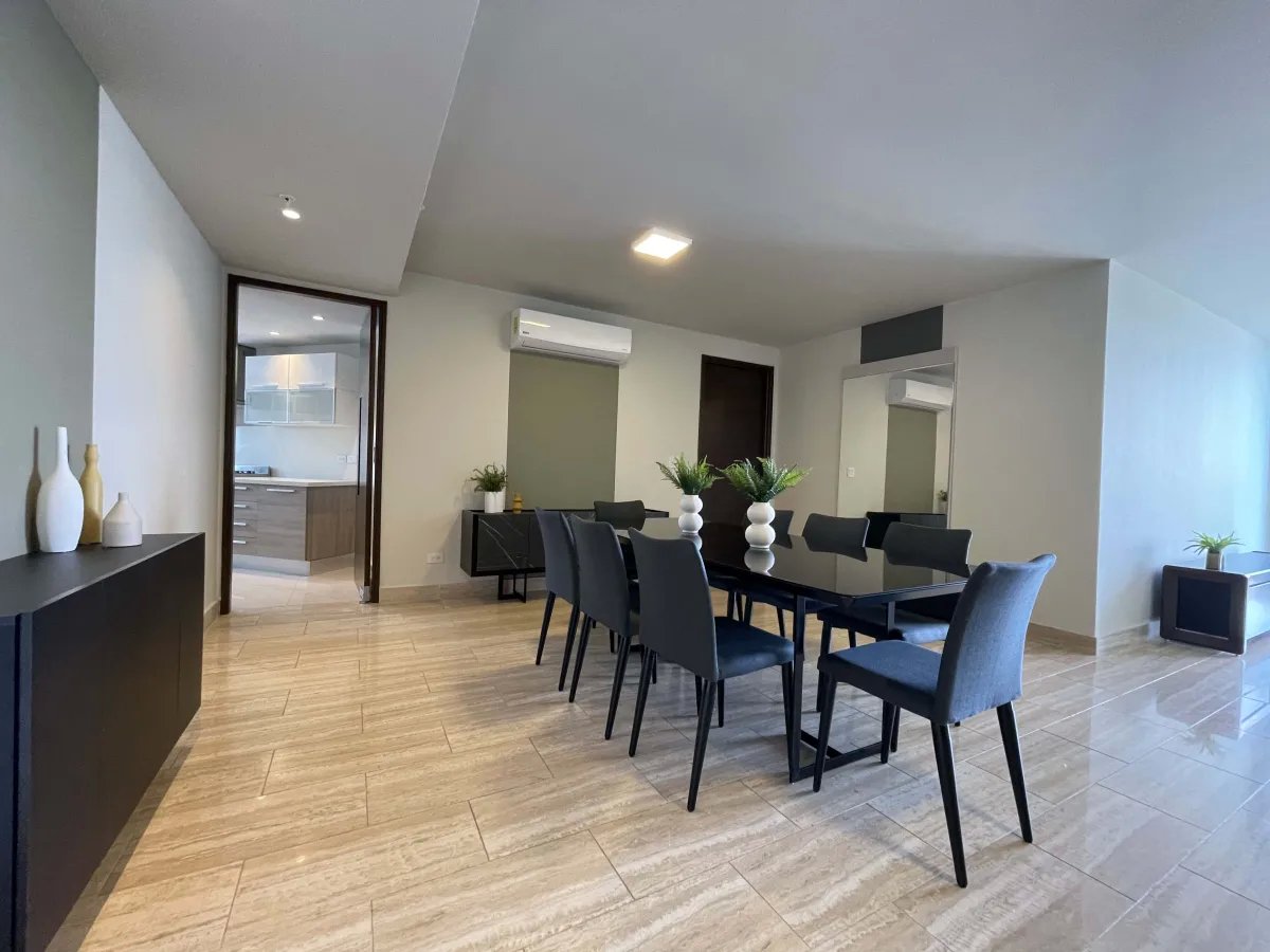 Espectacular Apartamento de 202m² Amoblado en PH The Regent, Costa del Este