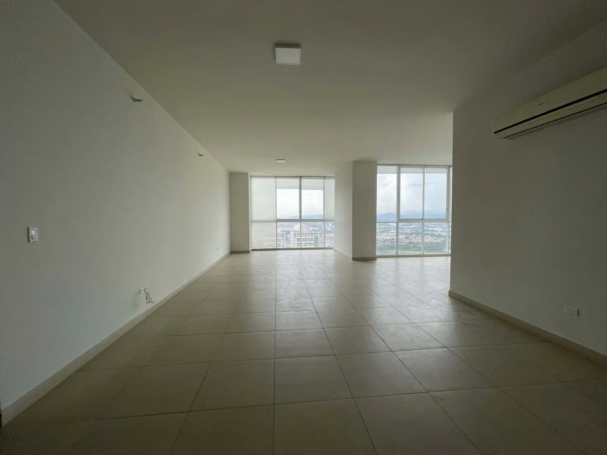 Espectacular Apartamento de 250m² en PH Country Club, Costa del Este  Con Línea Blanca