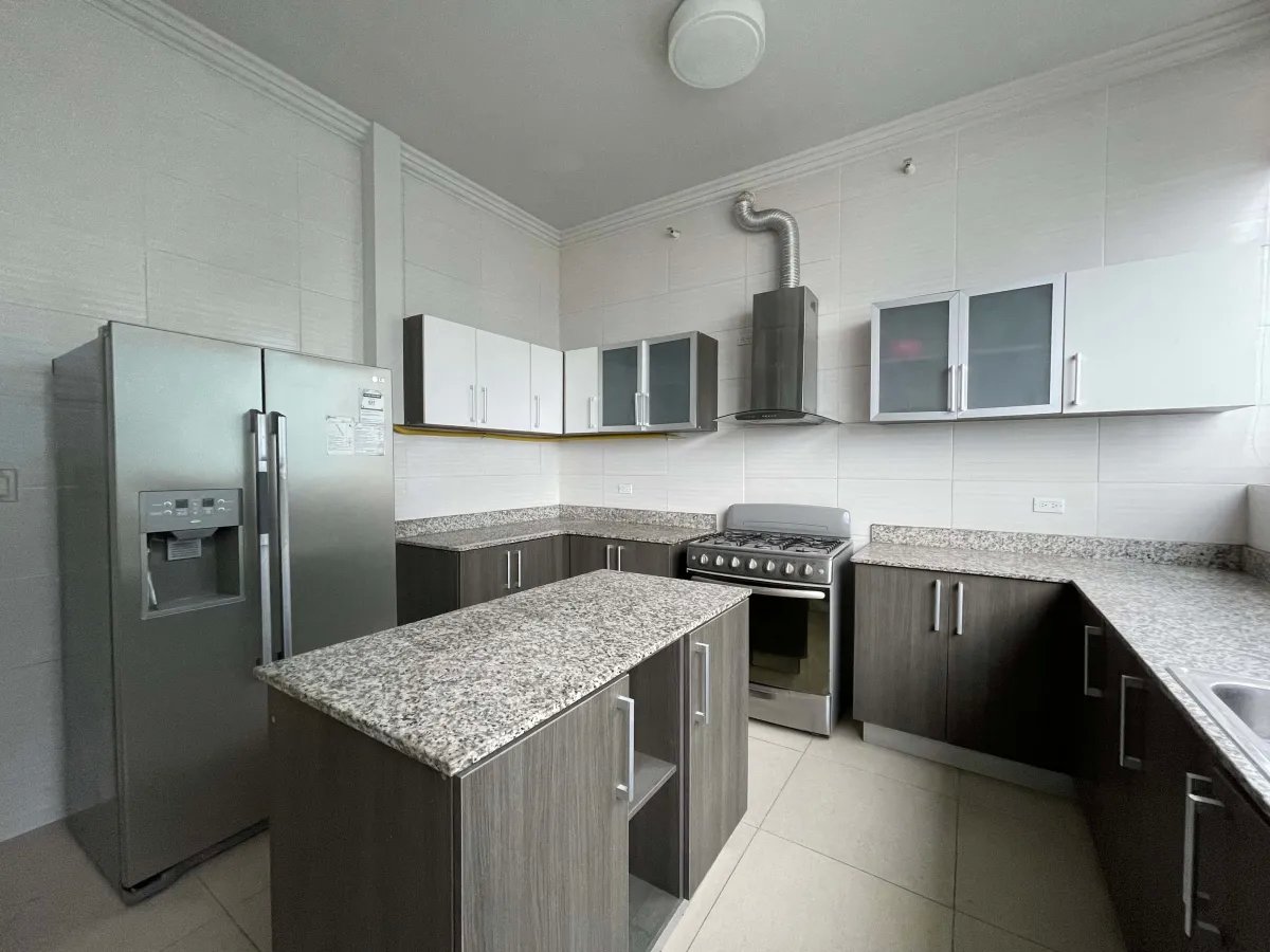 Espectacular Apartamento de 250m² en PH Country Club, Costa del Este  Con Línea Blanca