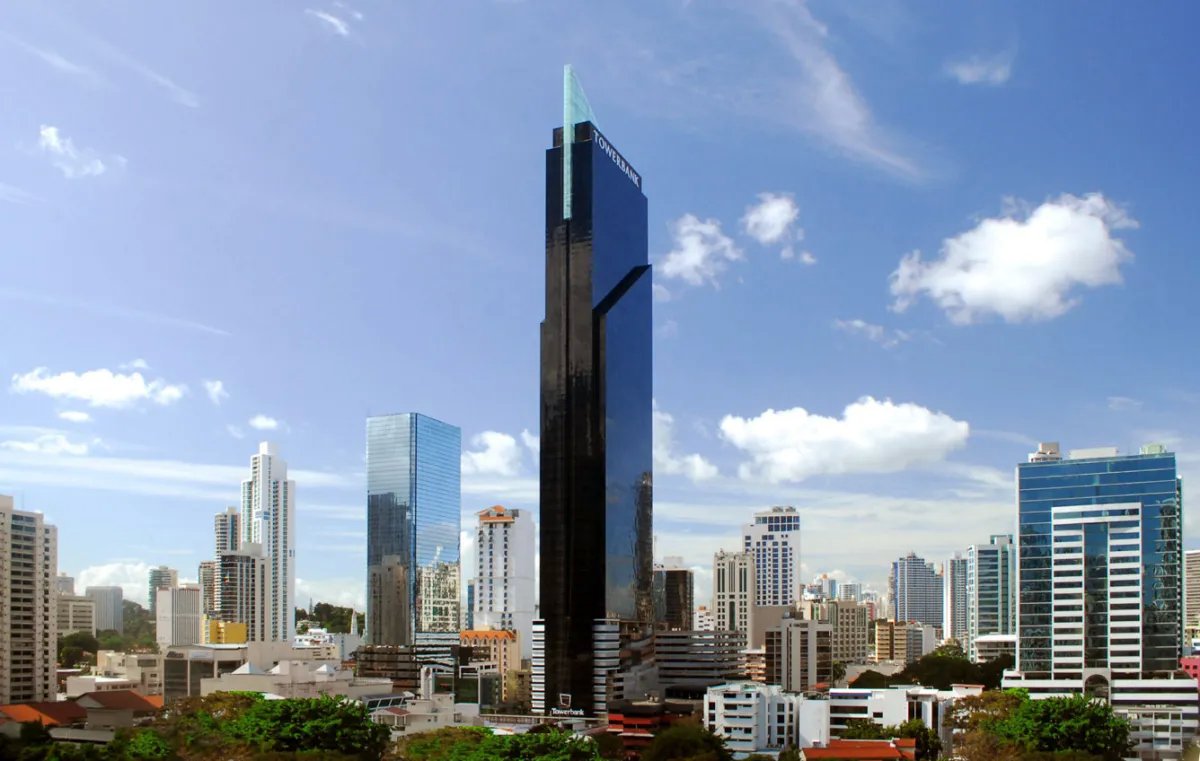 Oficina Amoblada de 149m² en Tower Financial Center, Calle 50  ¡Todo Incluido!