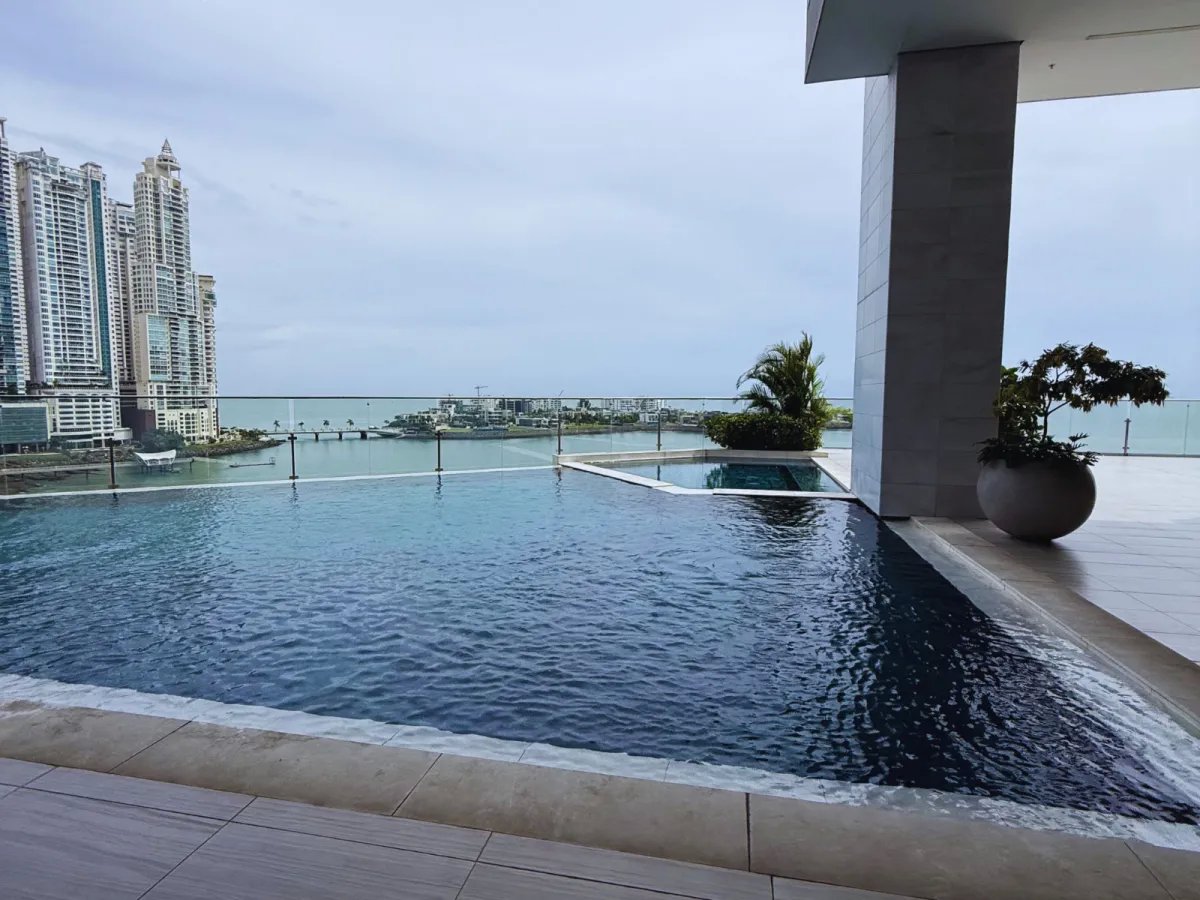 Espectacular Apartamento de 367m² en PH Sea Point, Punta Paitilla  Con Línea Blanca