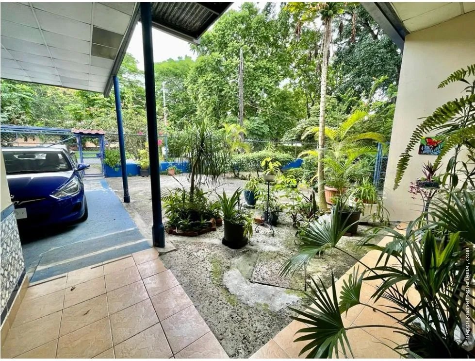 Venta de Casa en Las Cumbres.