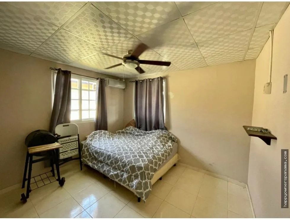 Venta de Casa en Urbanización Los Bosques, Las Tablas.