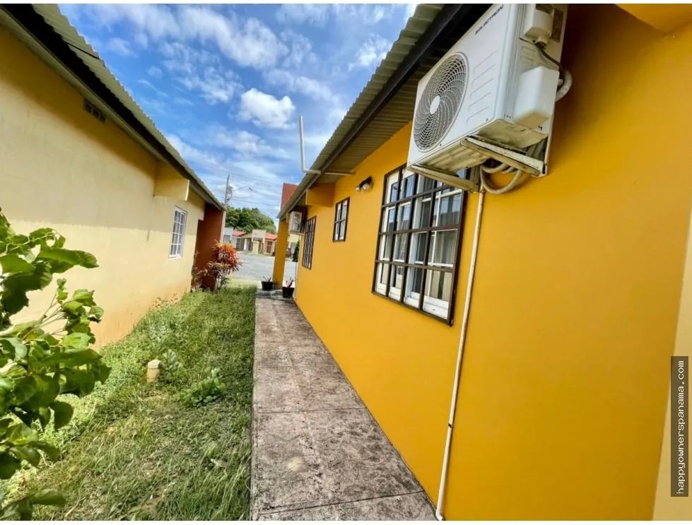 Venta de Casa en Urbanización Los Bosques, Las Tablas.