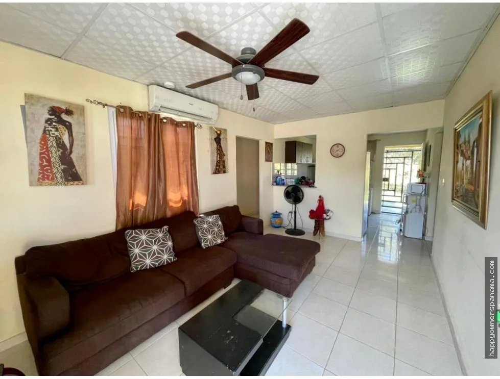 Venta de Casa en Urbanización Los Bosques, Las Tablas.