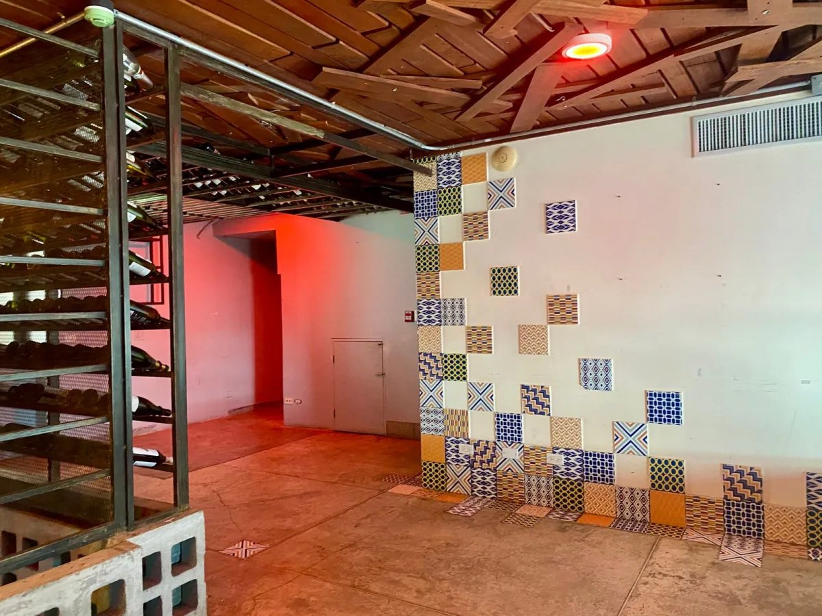 ALQUILER DE CASA COMERCIAL DE 5 NIVELES, EN CASCO VIEJO, PANAMA