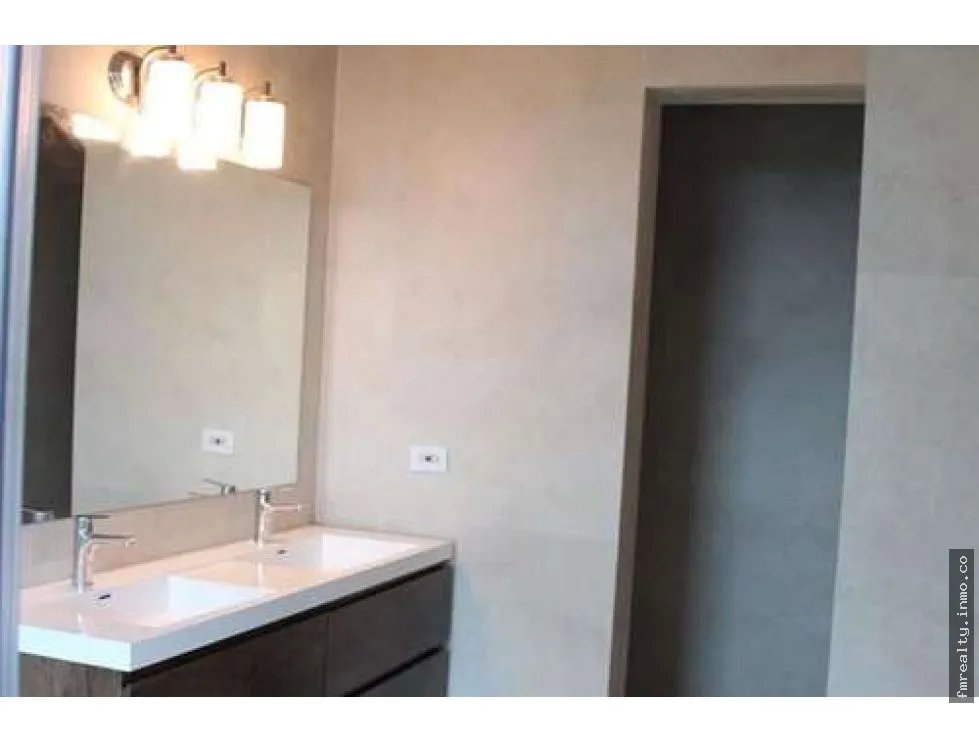 Se Vende Apartamento en Amador