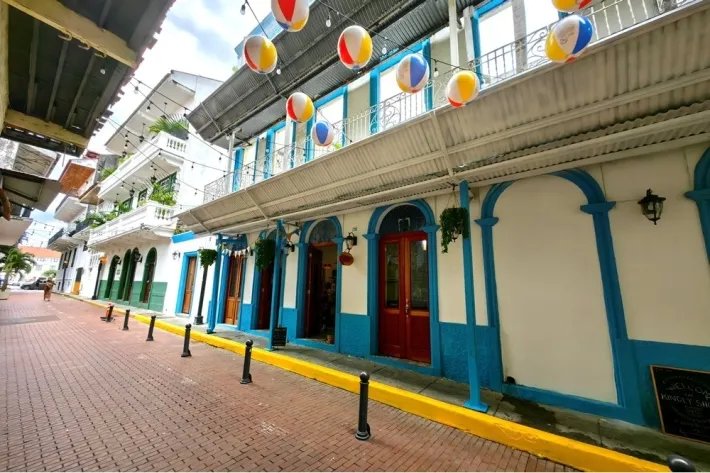 Venta de edificio en Casco Viejo - Hotel los Arcos