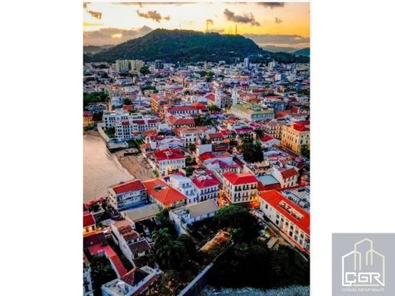 COMMERCIAL PREMISES FOR SALE IN CASA VARIEDADES OLD TOWN
