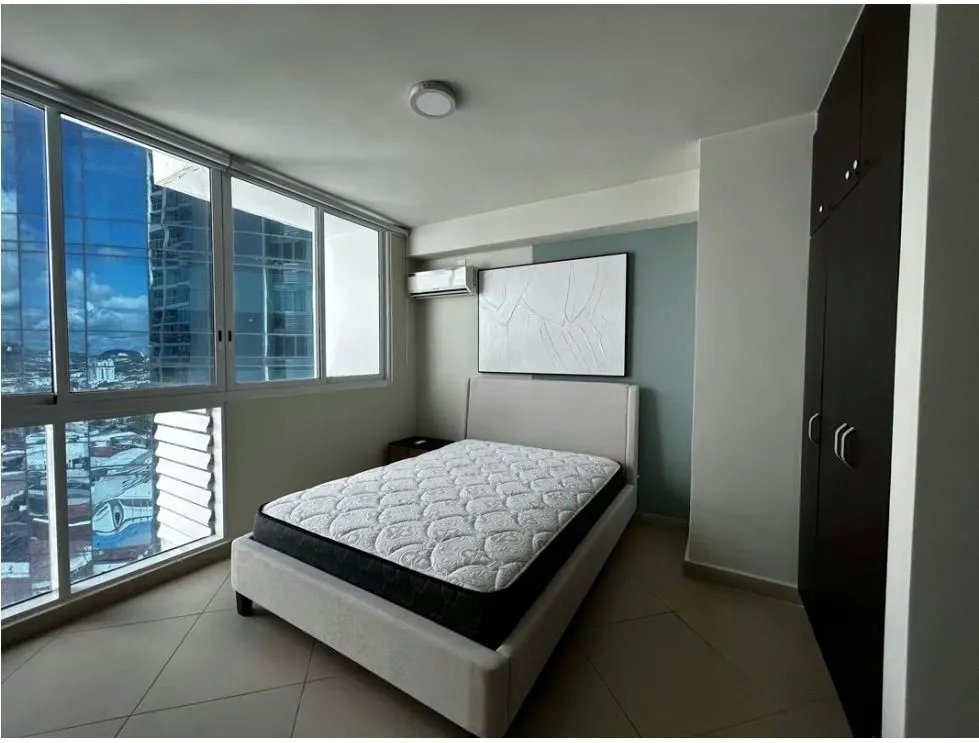 Alquiler de apartamento amoblado en PH Country Club, Costa del Este