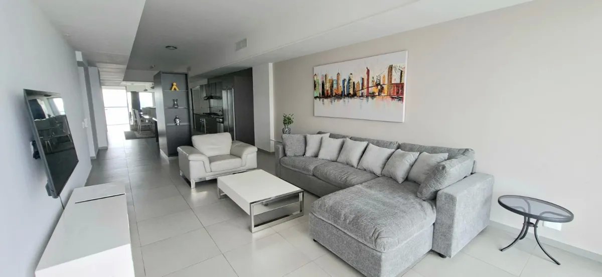 VENTA O ALQUILER EN PH YATCH CLUB AVENIDA BALBOA
