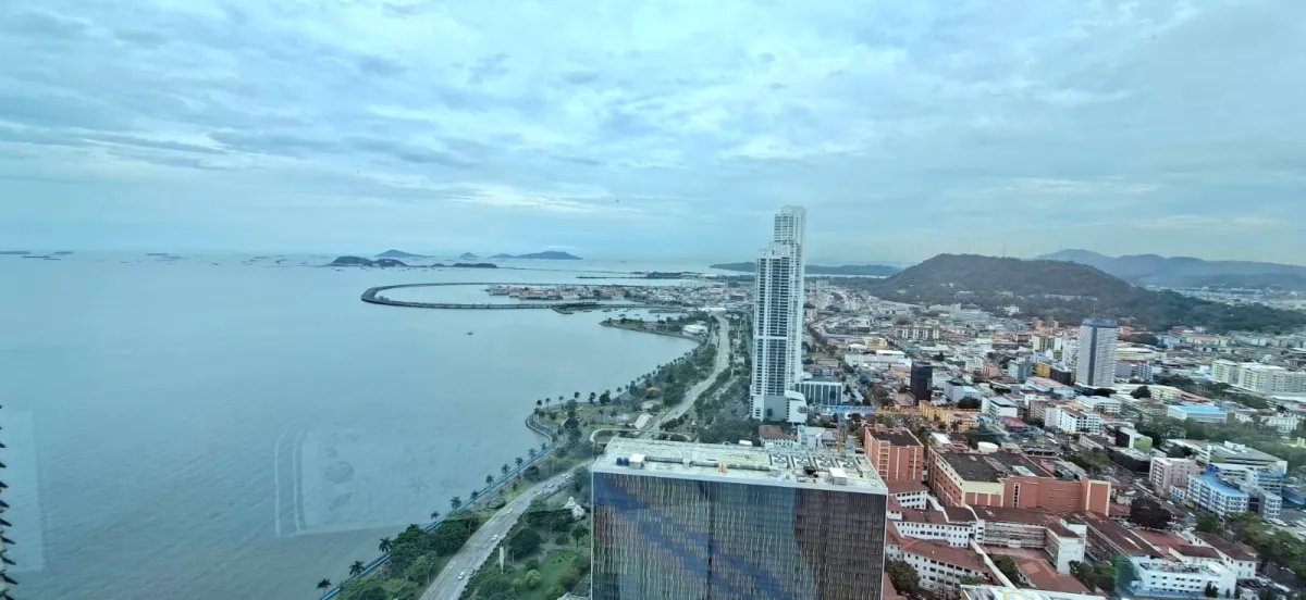 VENTA O ALQUILER EN PH YATCH CLUB AVENIDA BALBOA