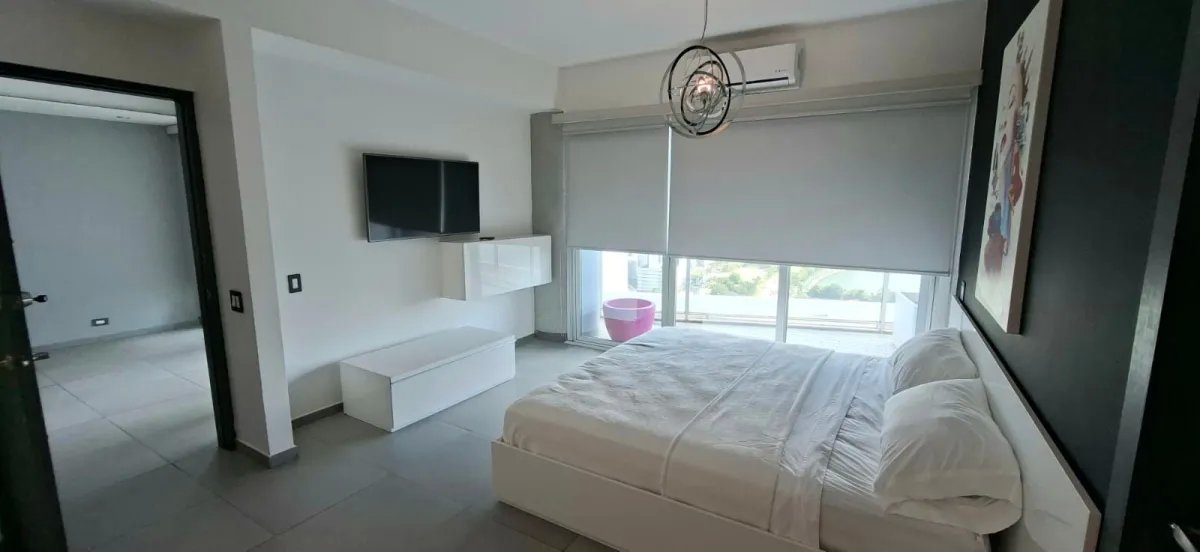 VENTA O ALQUILER EN PH YATCH CLUB AVENIDA BALBOA