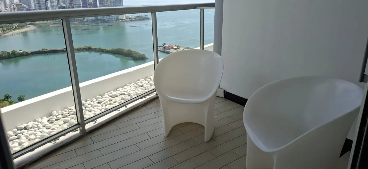 VENTA O ALQUILER EN PH YATCH CLUB AVENIDA BALBOA