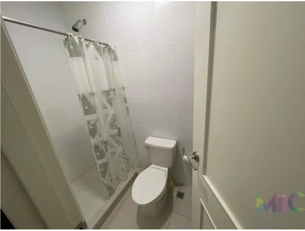 Se Alquila Apartamento en punta caelo , san carlos