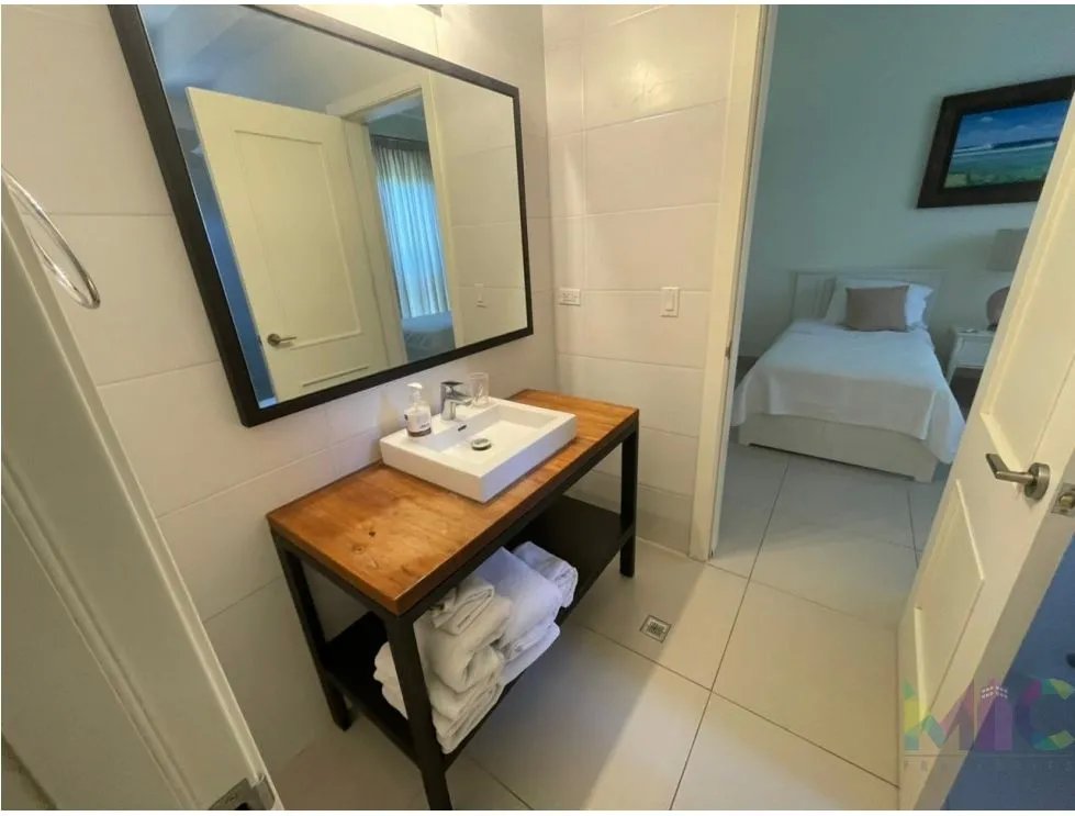 Se Alquila Apartamento en punta caelo , san carlos