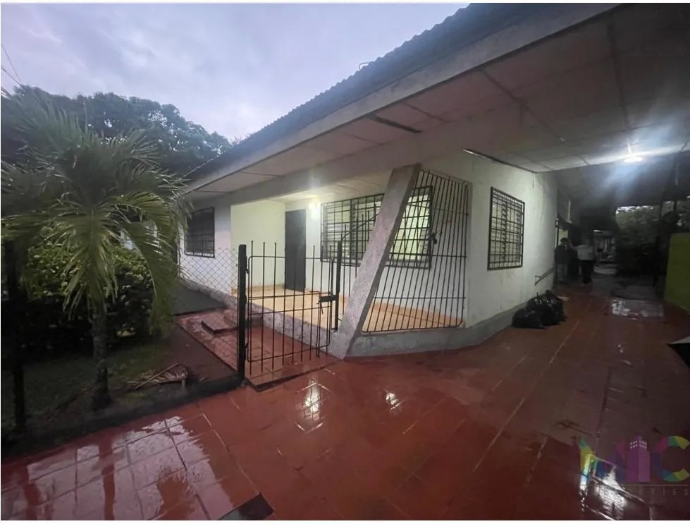 Se Vende Casa en Aguadulce