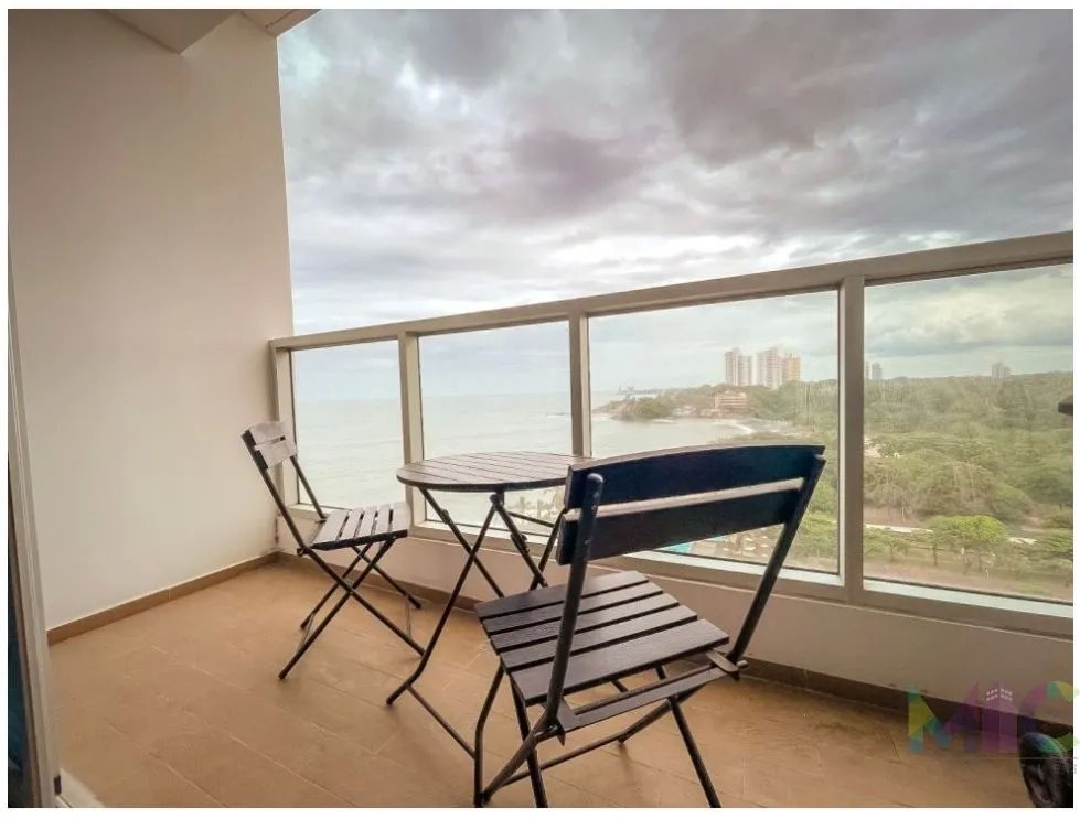 Se Vande Apartamento con vista al mar - Gorgona - PH Royal Palm