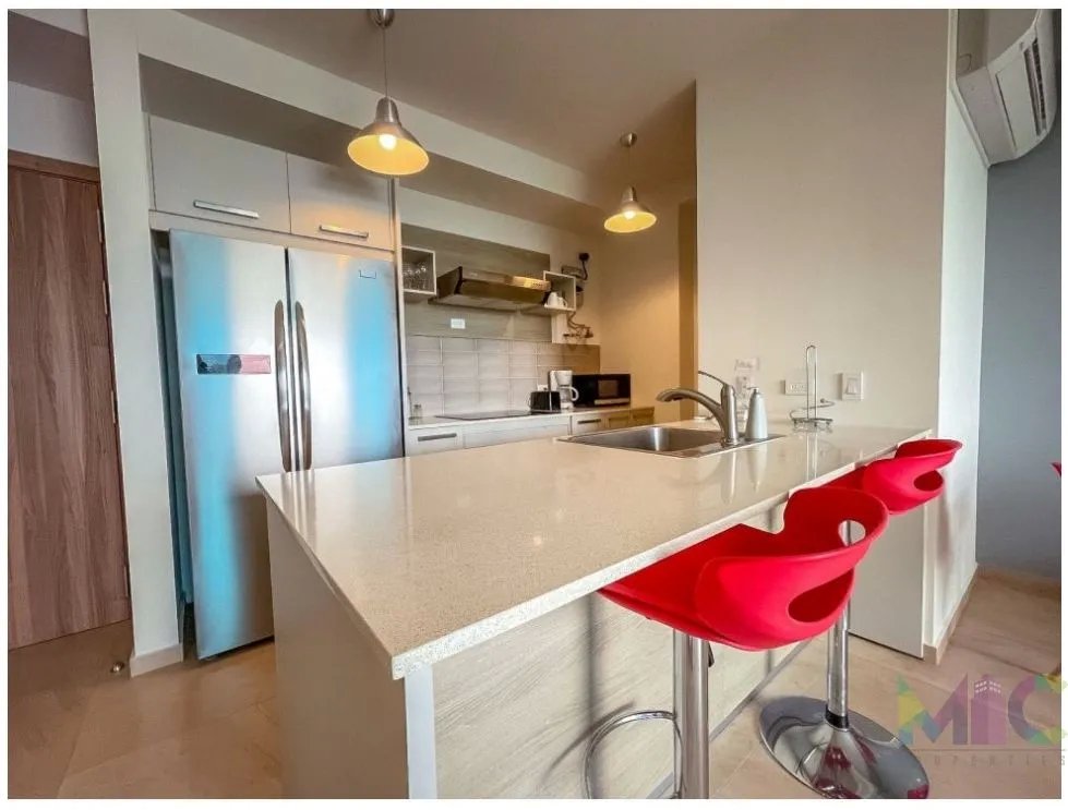 Se Vande Apartamento con vista al mar - Gorgona - PH Royal Palm