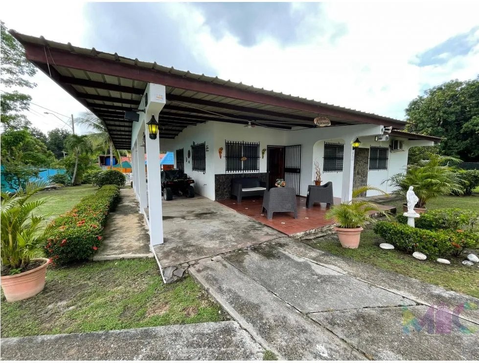 Se vende residencia de playa - Gorgona