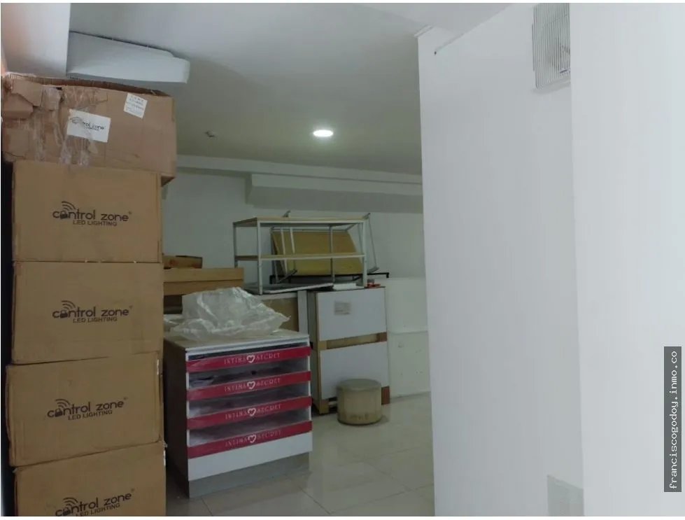 Local Comercial en Signature Point: Tu Nuevo Espacio de Éxito