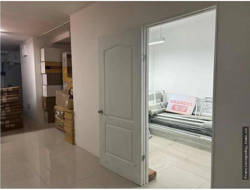 Local Comercial en Signature Point: Tu Nuevo Espacio de Éxito