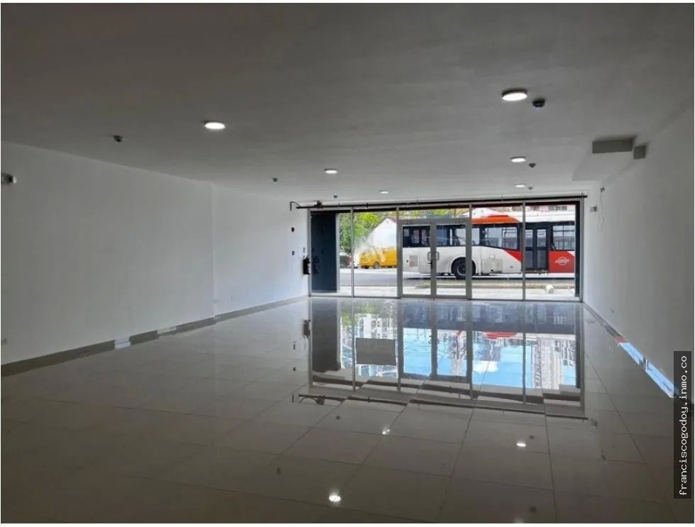 Commercial Space for rent in Via Espana