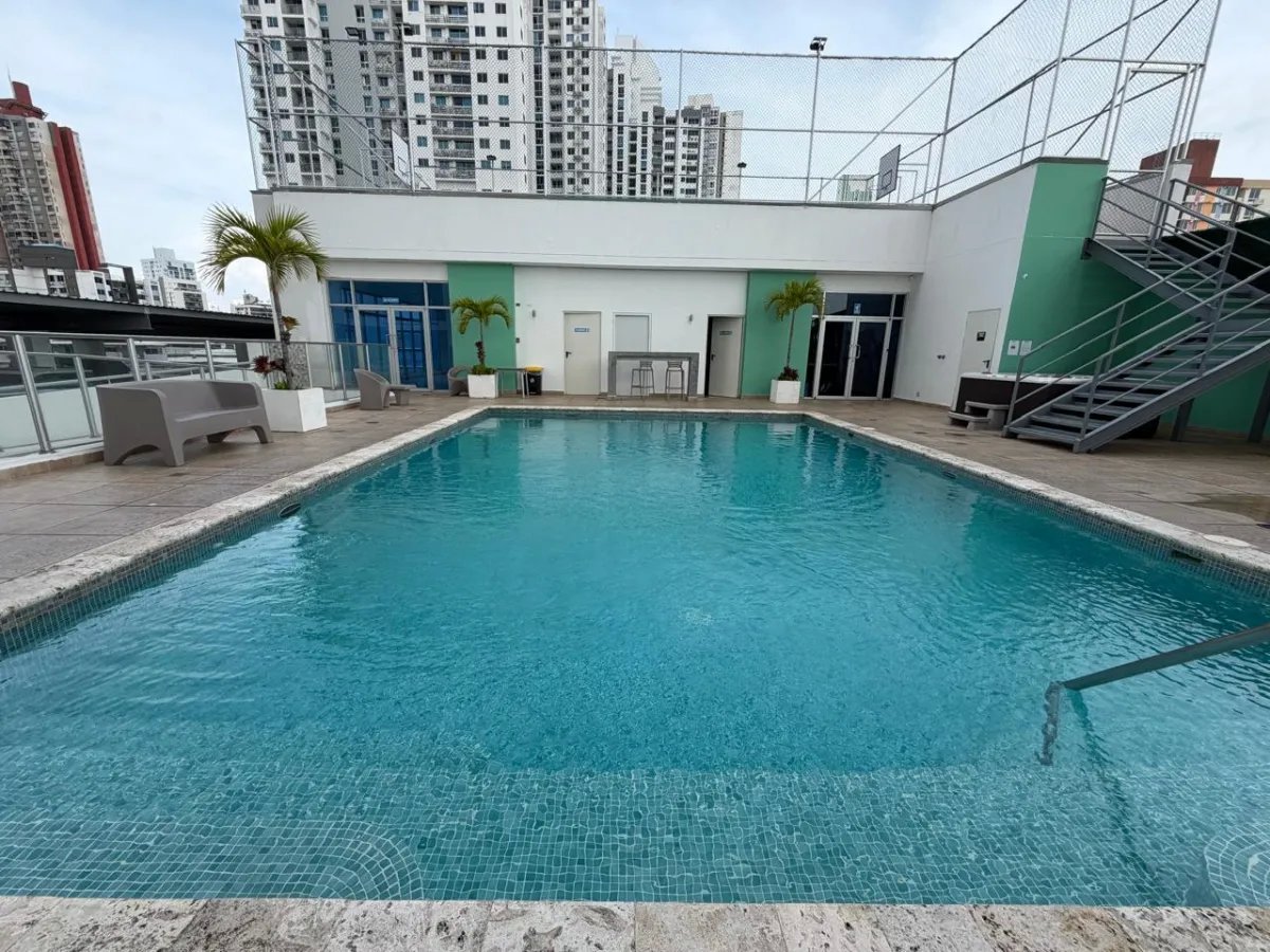 Furnished apartment for sale in PH San Roque, Via España