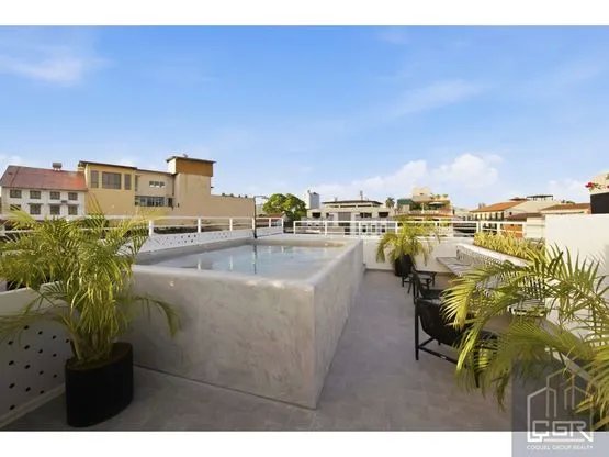 VENTA DE APARTAMENTO AMOBLADO EN PH MASIÓN BALUARTE EN CASCO ANTIGUO