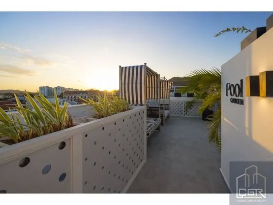VENTA DE APARTAMENTO AMOBLADO EN PH MANSIÓN BALUARTE CASCO ANTIGUO