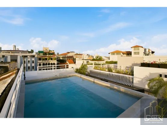 VENTA DE APARTAMENTO AMOBLADO EN PH MANSIÓN BALUARTE CASCO ANTIGUO