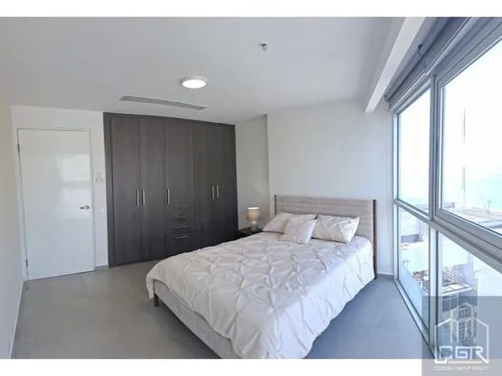FOR SALE/RENT FURNISHED APARTMENT PH YACHT CLUB.