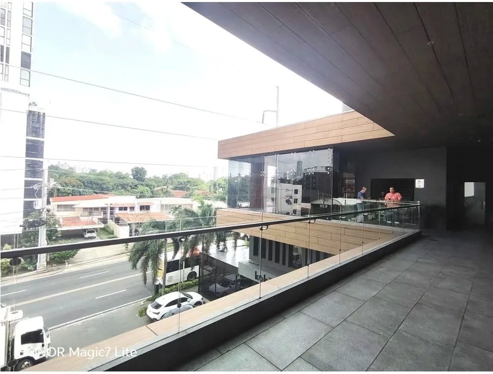 Local Comercial en Alquiler - 116m² en The Plaza, Coco del Mar