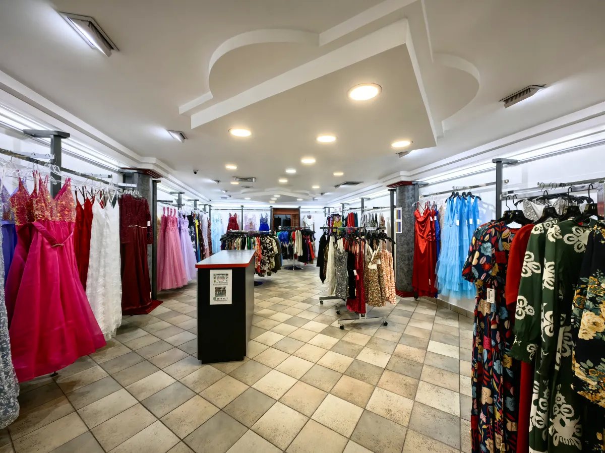 Commercial Space for Sale in Dorado Mall