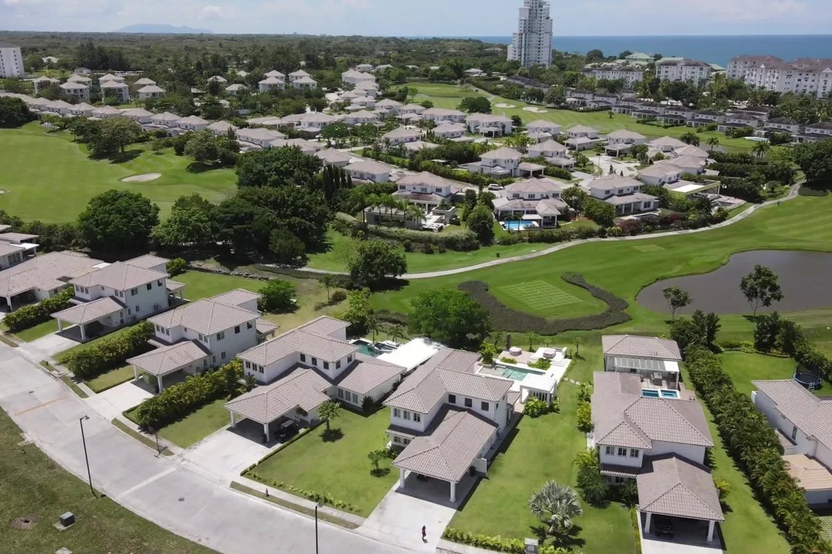 En venta terreno en Gatún, Bijao Beach Club  Residences