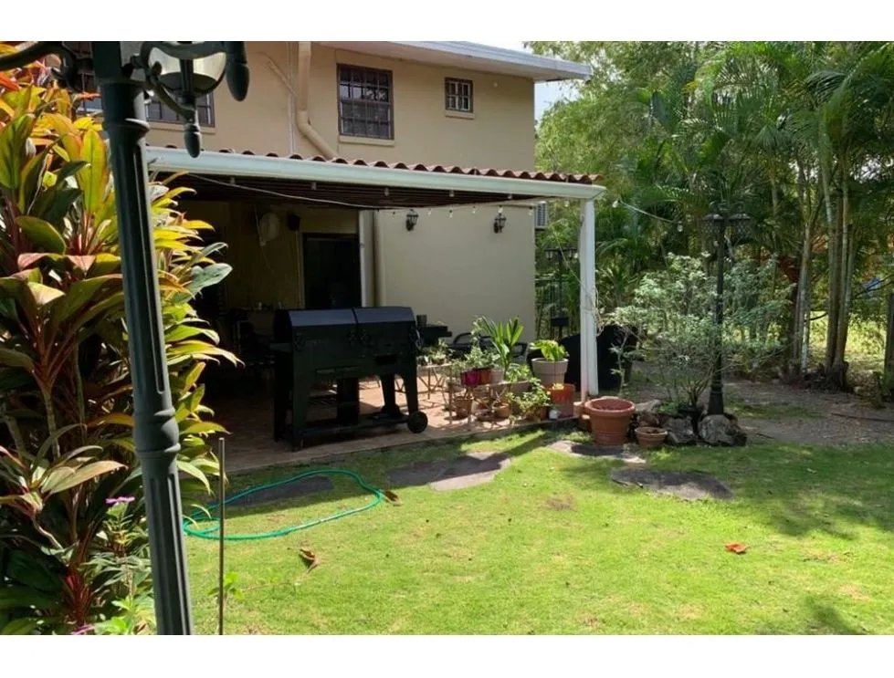 Para inversionistas: Se vende complejo residencial en Clayton