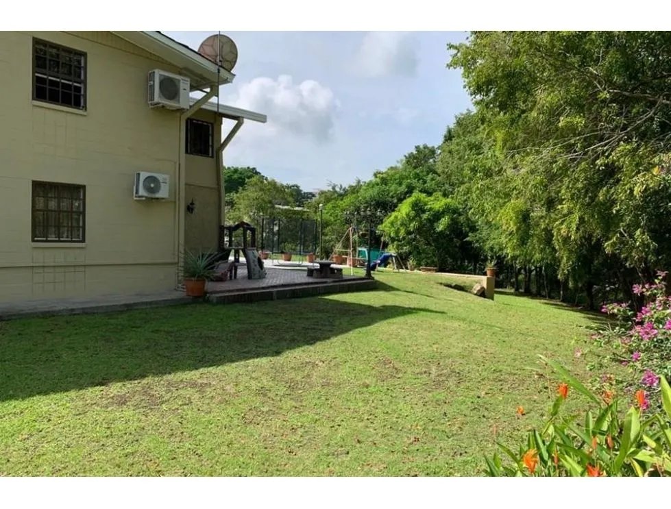 Para inversionistas: Se vende complejo residencial en Clayton