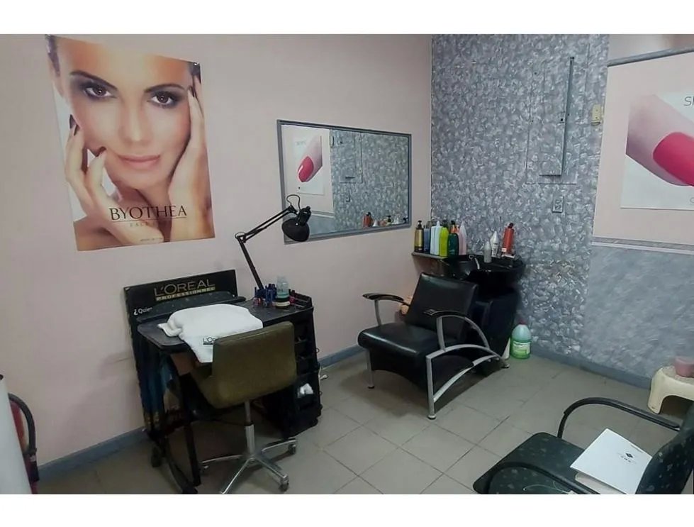 Se Vende Salón de Belleza, Condado del Rey
